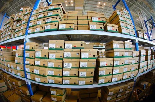 商訊 快來寧波服裝節(jié)掃貨吧 名牌 一手貨 外單 一折起